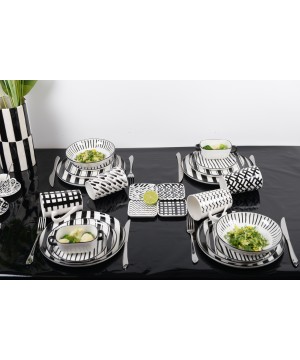SOUP PLATE STRIPES BLACK AND WHITE