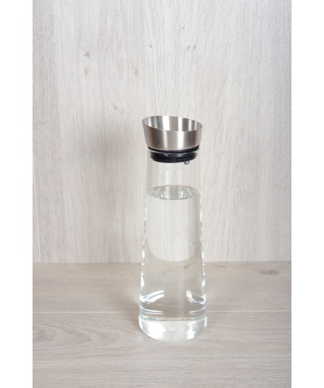 Pichet en verre bouchon métal 1.2l