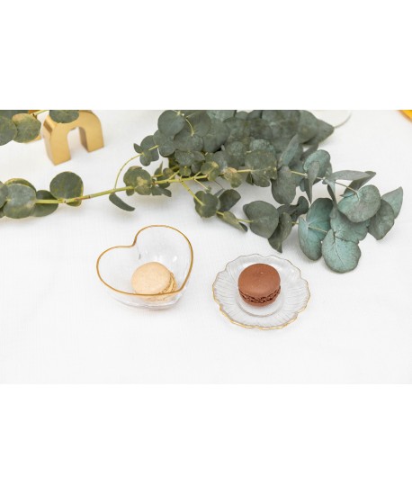 Heart-shaped glass dish with gold rim 9x8.5x4cm