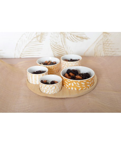 Set apéritif de 5 coupelles sur plateau en bois rond