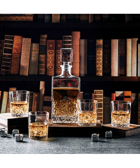 Chased glass whisky set with decanter and 4 glasses