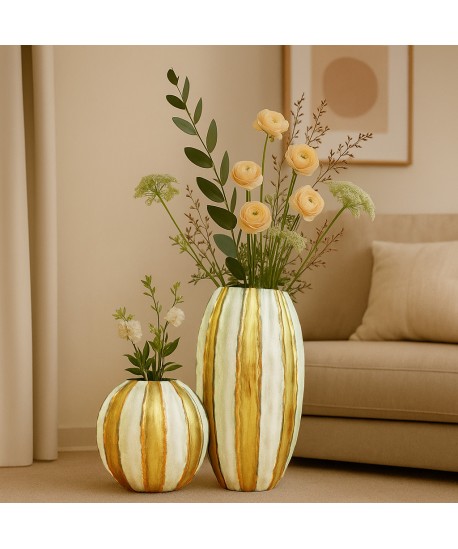 White and gold striped polyresin vase 47x47x41cm