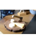Plateau à fromage avec hache en acacia