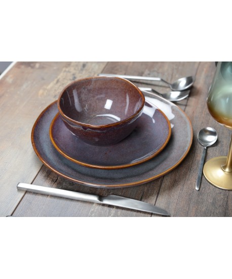 Assiette plate bordeaux