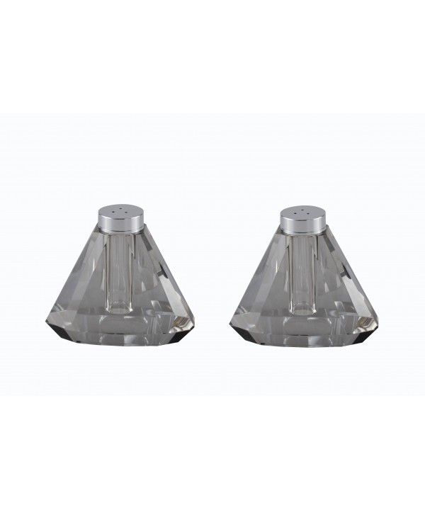 Salt and pepper shaker