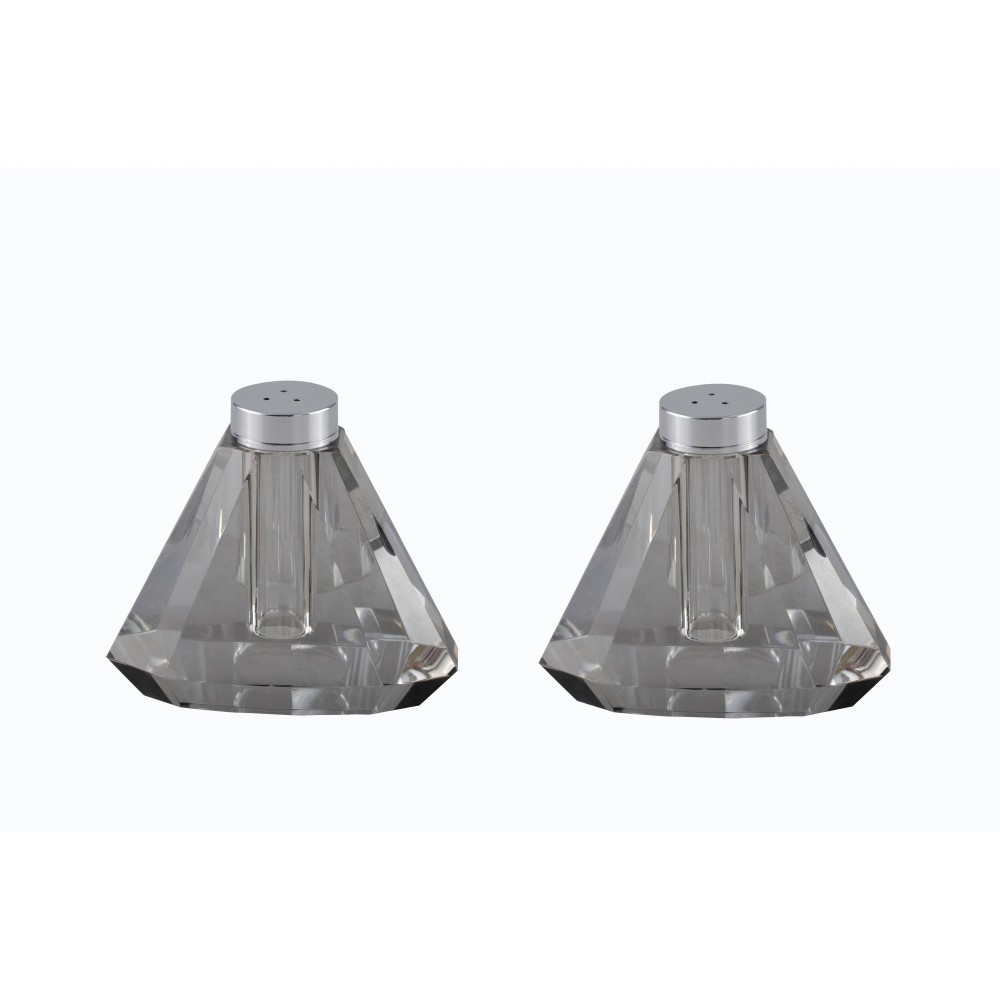 Salt and pepper shaker