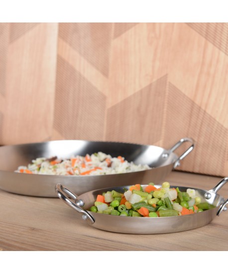 Mini matte round casserole with long handle 7x7x2.5cm