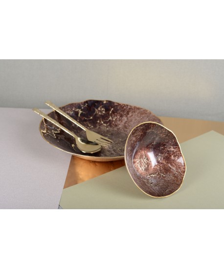 Brown bowl with gold rim 40cm