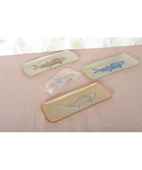 Vanilla rectangular plate with goldfish 31.7x12.7cm