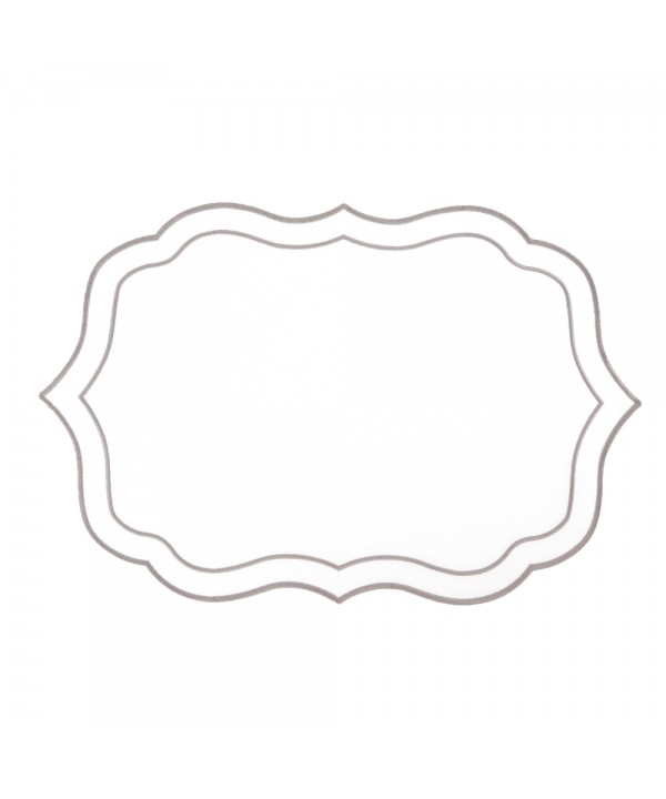 White and silver plate mat